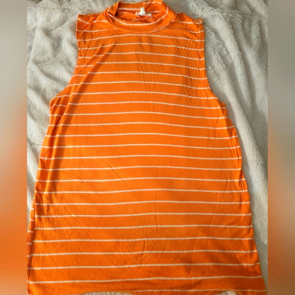 Women's sleeveless top size XL